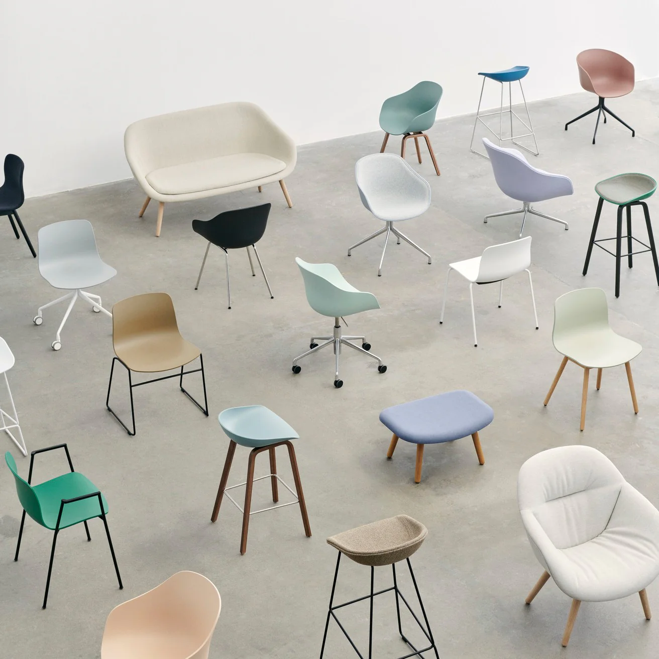 About A Chair AAC26 - Polypropylene V2 - Image 3