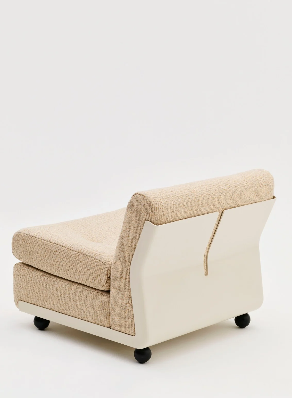 Amanta Sofa 3 Seater - Image 6
