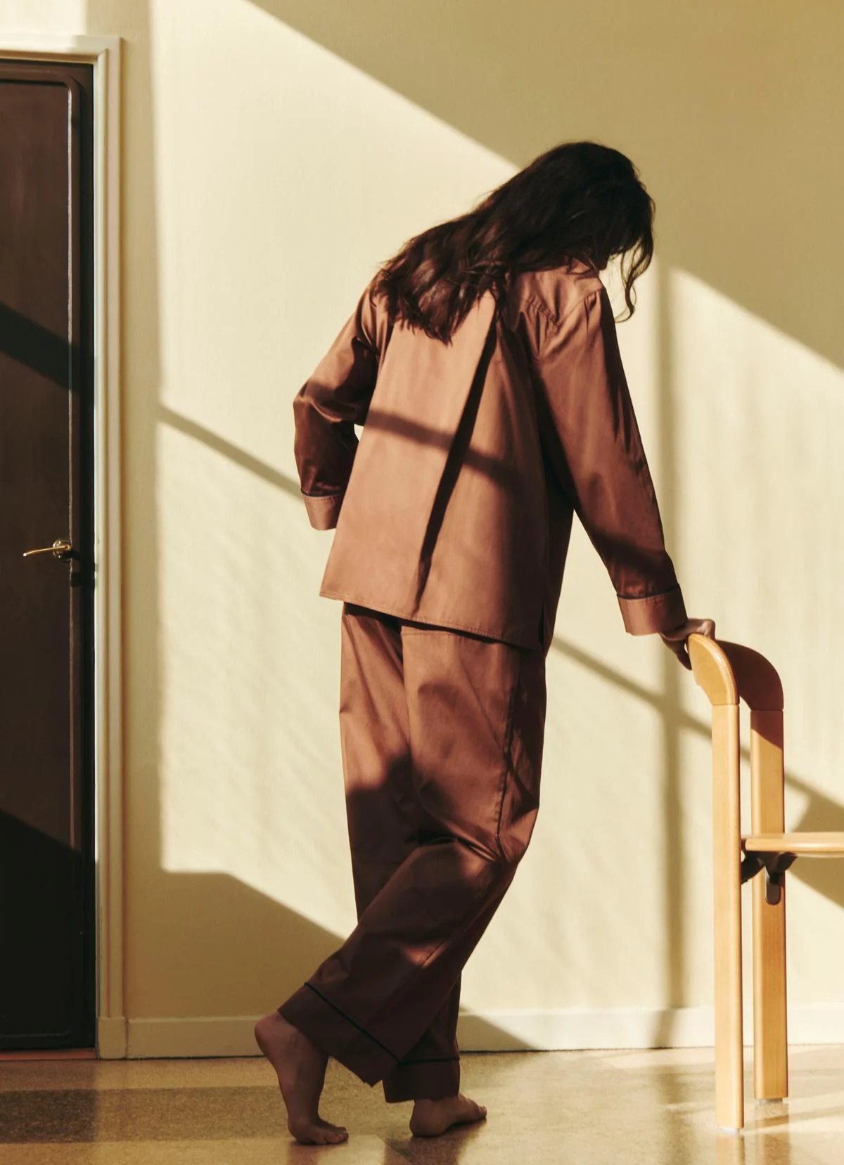 Outline Pyjama Long Sleeve Shirt - M/L Milk Chocolate - Image 7