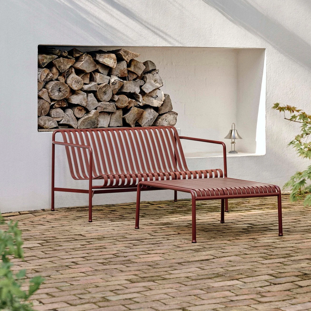 Palissade Lounge Sofa - Image 2