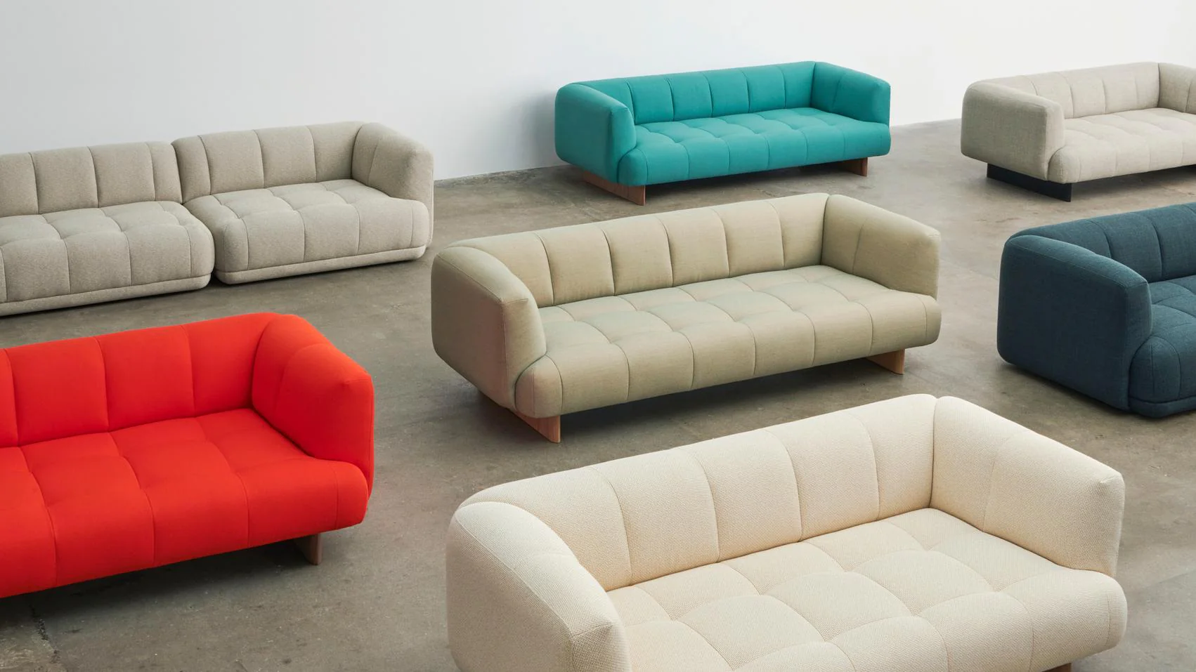 Quilton Lift 3 Seater - Image 2