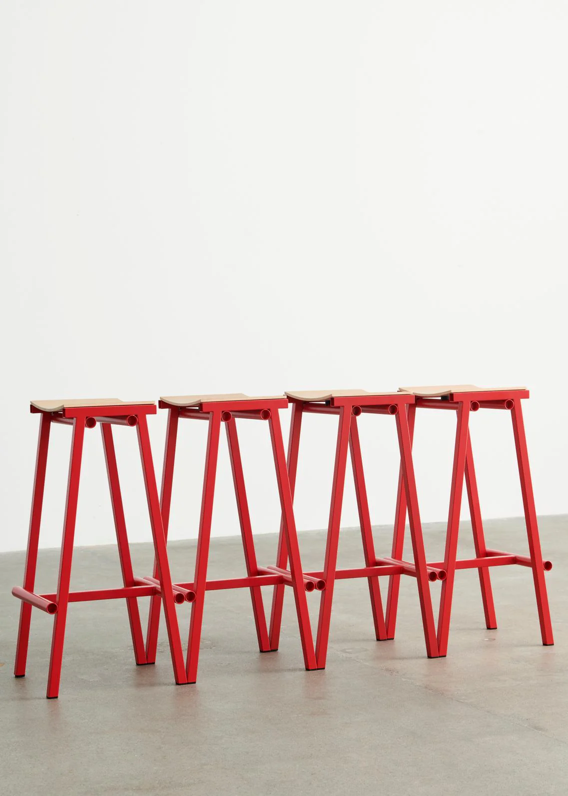 Taburete 8 Bar Stool High - Image 2
