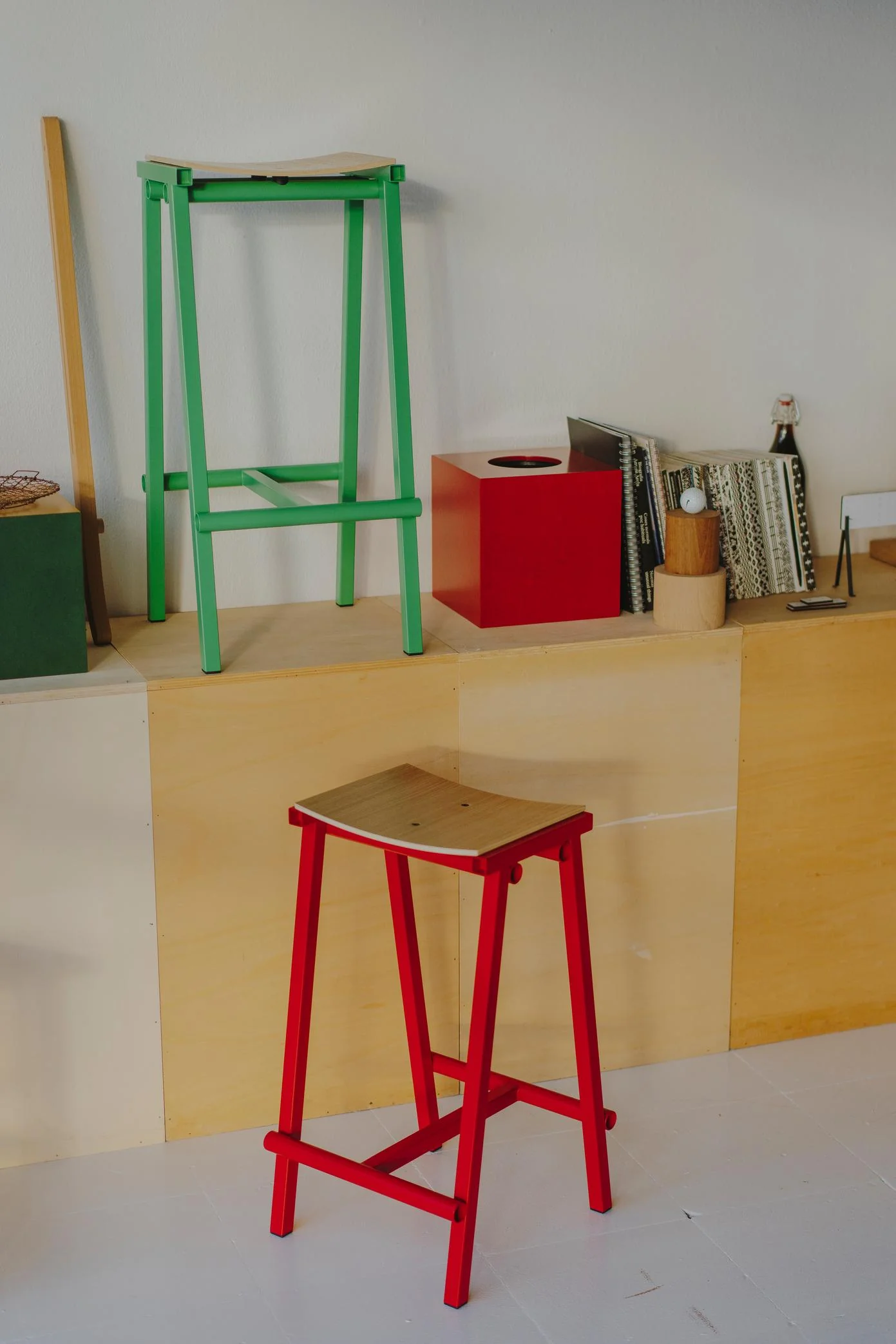 Taburete 8 Bar Stool High - Image 5
