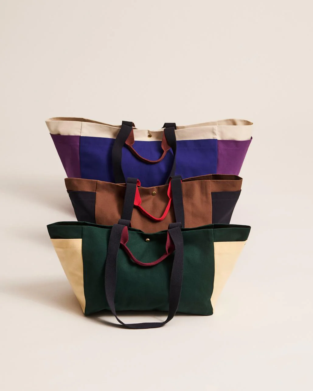 Weekend Bag (Organic) - M - E Blue Multi - Image 2