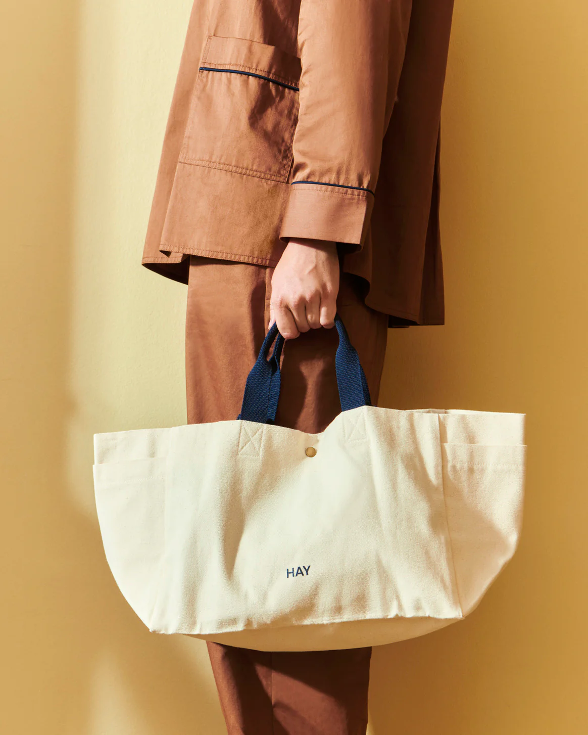 Weekend Bag - Small - Milk Chocolate - Image 3